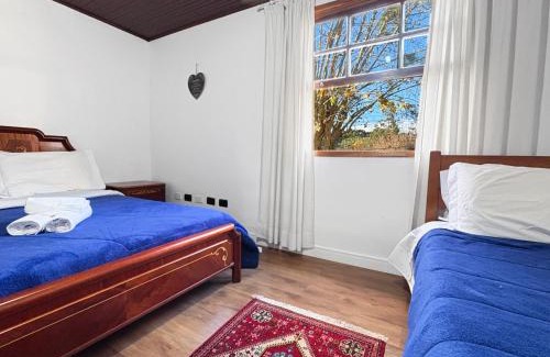 Campos do Jordao House | Ao lado do Parque Capivari - WiFi - 1 quarto - Garagem