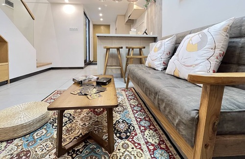 Panyu Bed & Breakfast | Aoyuan City World