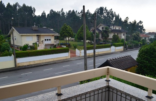 Santa Maria da Feira Apartment | Ap. Arosa - Spacious 3-Bedroom Apartment in Quiet Villa-Lobão, Santa Maria Feira