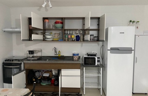 Umuarama Apartment | Ap. central area of Ubatuba: Gourmet Balcony, Swimming pool, air conditioning and wi-fi