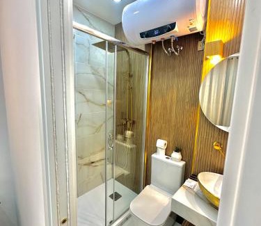 Almorox House | AP Rooms