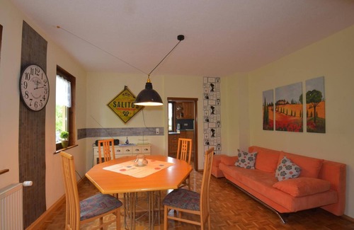 Herges Apartment | Apartment 'Erna' with Private Terrace, Private Garden and Wi-Fi