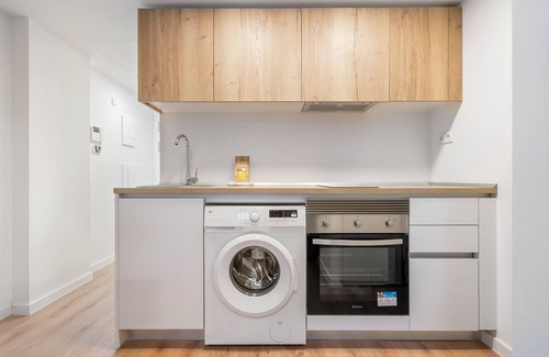 San Sebastian de los Reyes Apartment | apartamento reformado con garaje y piscina de alquiler temporal
