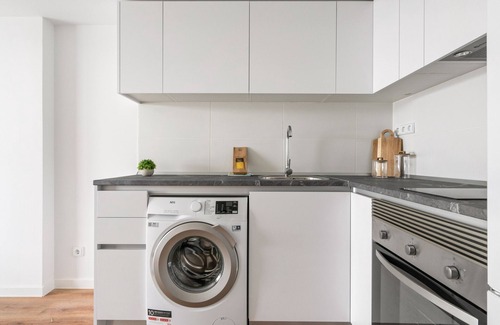 San Sebastian de los Reyes Apartment | apartamento business con garaje y piscina de alquiler temporal