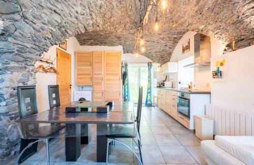 Saint-Colomban-des-Villards Apartment | Apartment 'Breizh Chalet - 6 Personnes' with Mountain View, Private Garden and Wi-Fi