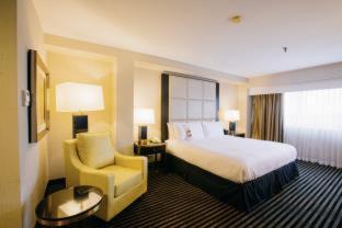 Iselin Hotel | APA Hotel Woodbridge