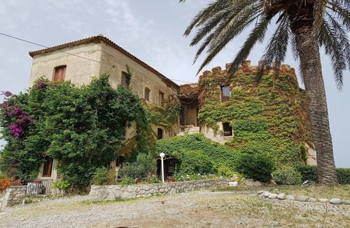 Santa Caterina Dello Ionio Marina House | Apartment in Calabria with Private Beach