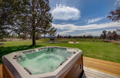 Bend House | Apache Greens