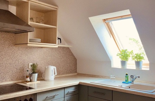Klein Bollhagen Apartment | Apartment 'Fewo Sonnengelb - Fulgenhaus' with Balcony