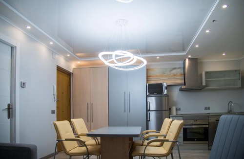 Collblanc y La Torrassa Apartment | Apartment near Camp Nou