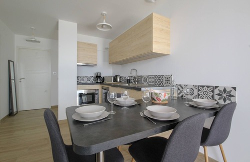 Saint-Gilles-Croix-de-Vie Apartment | Apartment-Apartment-Wet room-Terrace