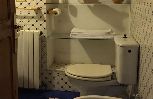 Amelia Apartment | Apartment in Farmhouse for Families or Couples with Pool