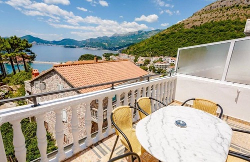 Sveti Stefan House | Aparments Adriatic - duplex apartment