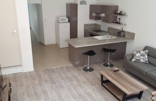 Apt Apartment | Apart. 4 * Modern Spacious with garden - Secure parking