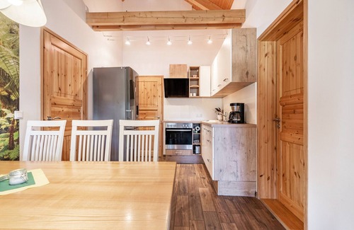 Augustusburg Apartment | Apartment 'Blockhaus - Ferienwohnung Sunset' with Shared Garden