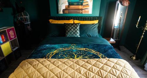 Bedford Apartment | ApArt Gallery Apartment 2, Stylish 3- Bed , Free Parking ,Sleeps 6