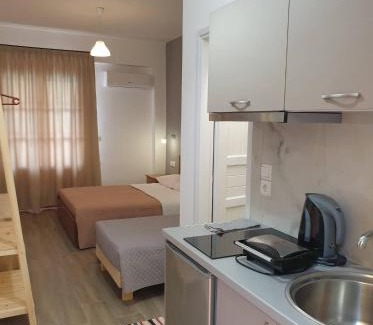 Himare Apartment | Apart-Hotel Llazari