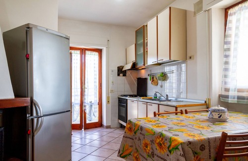 Castiglione della Pescaia Apartment | Apartment 'Casa Marina Ampio - Castiglione' with Shared Terrace, Balcony and Wi-Fi