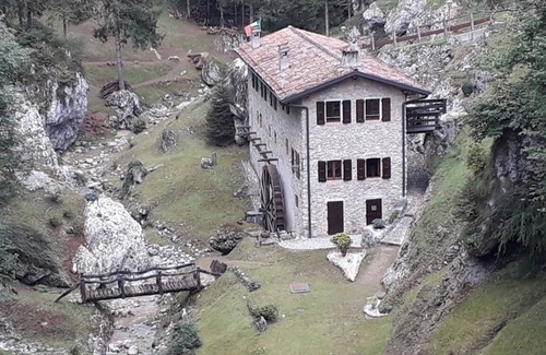 Castione della Presolana Apartment | Apartment up to 8 Sleeps IN RESIDENCE LOCATED IN CASTIONE DELLA PRESOLANA