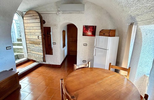 San Donato Val Di Comino Apartment | Apartment In Downtown San Donato Val di Comino