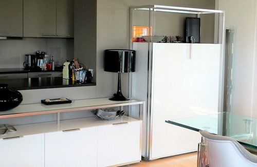 Le Mont-sur-Lausanne Apartment | Apart. nine high standing lake view (3 ch)