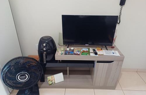 Santo Angelo Apartment | Apart próximo a Unimed, Catedral e HSA de 2 quartos com AR, mini-Academia e garagem no Centro-sul