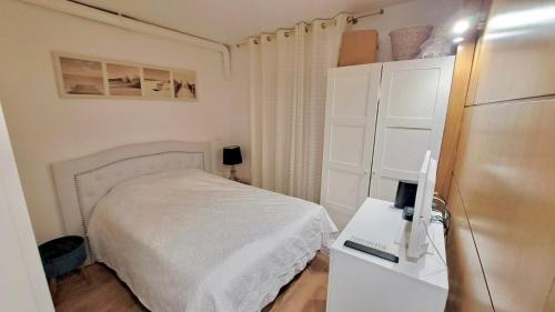 Quartier de Javel Apartment | Apart Privé Parisien LA CASITA avec cuisine équipe -St charles - Near beaugrenelle -Tour Eiffel 75015 PARIS Bel emplacement !