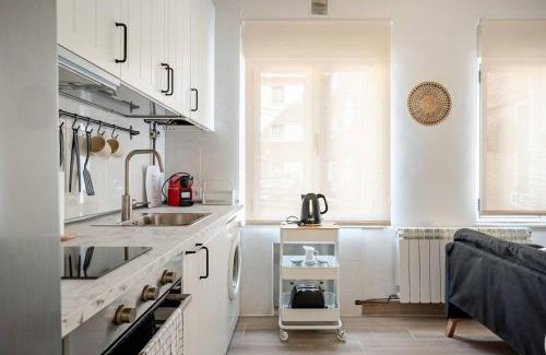 San Martin del Rey Aurelio Apartment | Apartamento en Sotrondio cerca del río Nalón