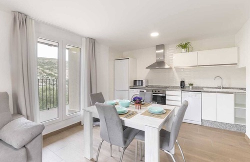 Villarroya de los Pinares Hotel | APARTAMENTOS EL MIRADOR