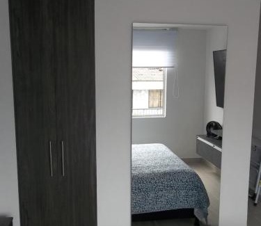 Pereira Apartment | Apartaestudio en Pereira con vista al viaducto - Beatiful apartment with city view