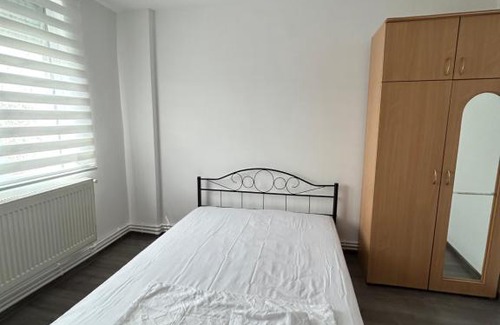 Roman Apartment | Apartament 2 camere ultracentral