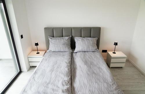 Zary Apartment | Apartament 2 z ogródkiem