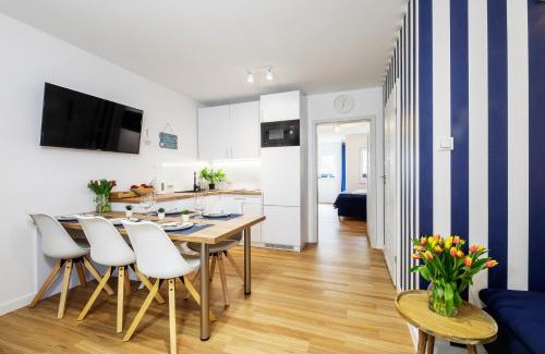 Poddabie Apartment | Apartament 2B Niebieskie Apartamenty Poddąbie dawniej Blue Marine z basenem krytym, odkrytym, salą zabaw, animacjami