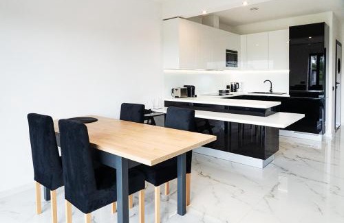 Zary Apartment | Apartament 3 z ogródkiem