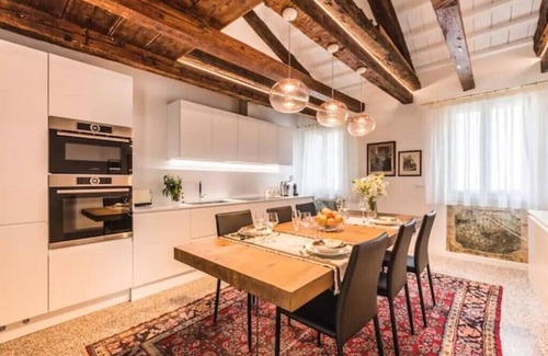 Santa Croce Apartment | Apartament Cà Brunilda-luxury penthouse with terrace in Venice