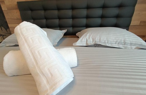 Cornu Apartment | Apartament de LUX - Ultracentral Campina