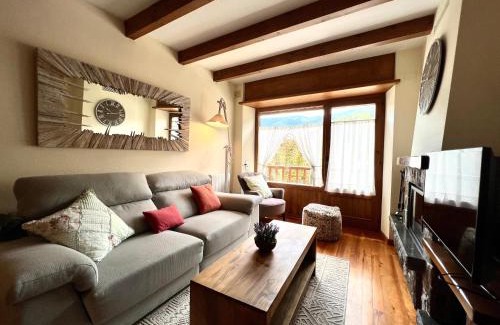 Espot Apartment | Apartament Deluxe Espot - L'Amfitriona
