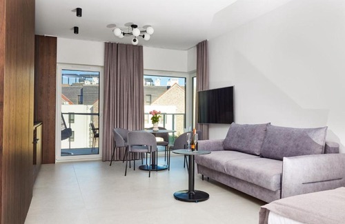 Wilkasy Apartment | Apartament E10 w Nautica Resort nad jeziorem w Giżycku