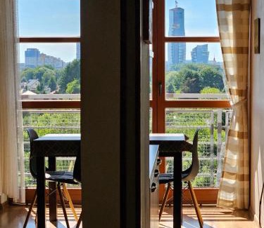 Rzeszow Apartment | Apartament GreenView - duży taras z widokiem na Rzeszów