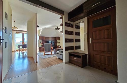 Rzeszow Apartment | Apartament GreenView - duży taras z widokiem na Rzeszów