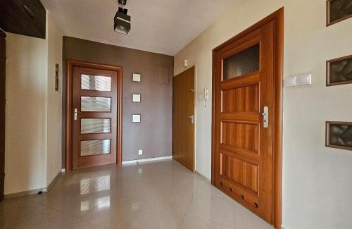 Rzeszow Apartment | Apartament GreenView - duży taras z widokiem na Rzeszów