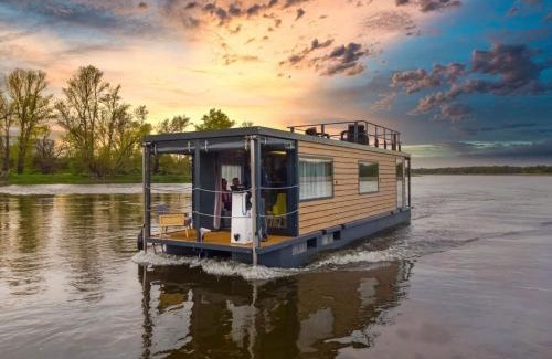 Tarnobrzeg Apartment | Apartament Houseboat - dom na wodzie