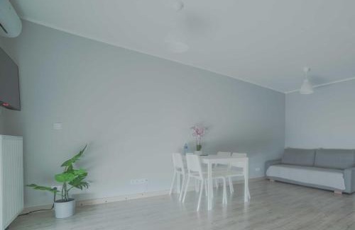 Lublin Apartment | Apartament J3 z dużym balkonem