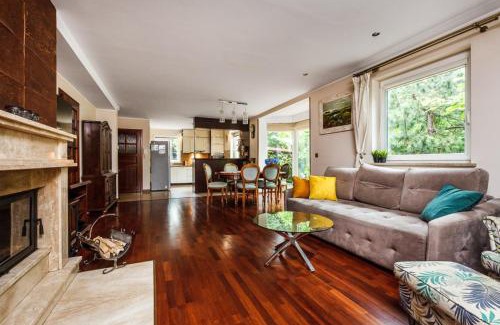 Szemud Apartment | Apartament Kamień LUX - sauna, wanna z hydromasażem, kominek - tuż przy jeziorze