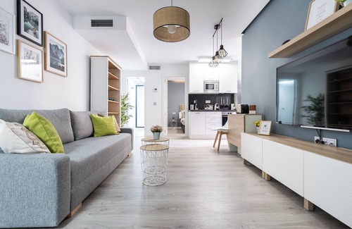 Albacete Apartment | Apartament Mani in Albacete with terrace next to El Corte Inglés