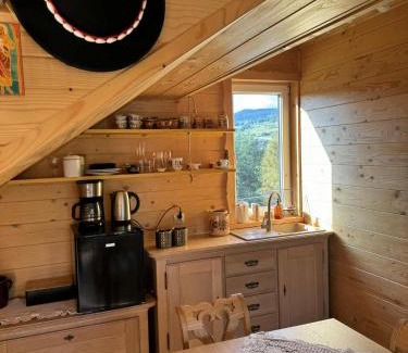 Kroscienko nad Dunajcem Apartment | Apartament nad garażem - , Świt nad Krośnicą,