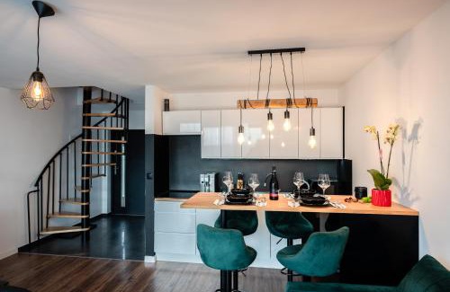 gmina Plesna House | Apartament Dąbrówka w Winiarni