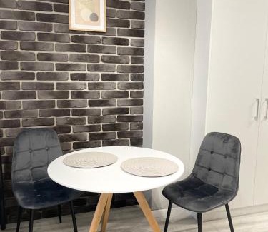Gliwice Apartment | Apartament Poezji A39 Grey