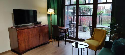 Piecki-Migowo Apartment | Apartament Tessa - sauna, ogród, kort tenisowy