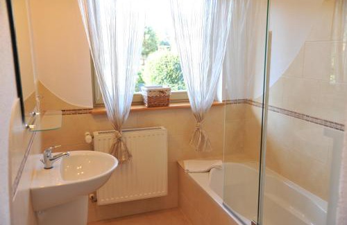 Milkow Apartment | Apartament Tyrolska Zagroda - sklep 5min - piękny duży ogród
